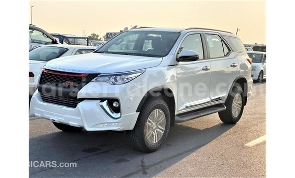 Buy Import Toyota Fortuner White Car in Import - Dubai in Kailahun Buy Import Toyota Fortuner White Car in Import - Dubai in Kailahun
