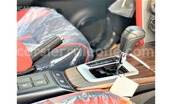 Buy Import Toyota Fortuner White Car in Import - Dubai in Kailahun Buy Import Toyota Fortuner White Car in Import - Dubai in Kailahun