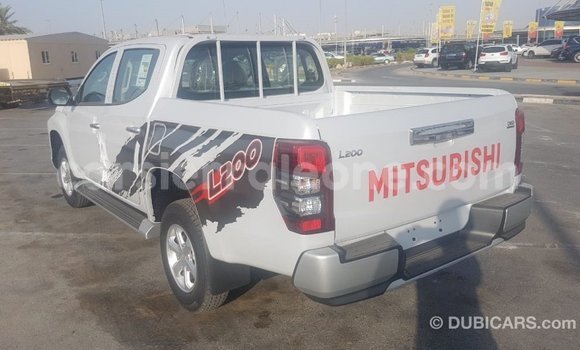 Buy Import Mitsubishi L200 White Car in Import - Dubai in Kailahun Buy Import Mitsubishi L200 White Car in Import - Dubai in Kailahun