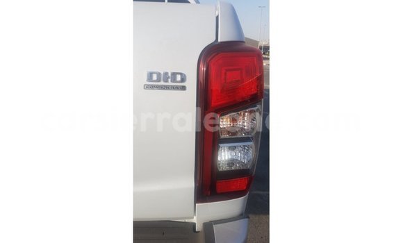 Buy Import Mitsubishi L200 White Car in Import - Dubai in Kailahun Buy Import Mitsubishi L200 White Car in Import - Dubai in Kailahun