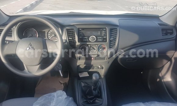 Buy Import Mitsubishi L200 White Car in Import - Dubai in Kailahun Buy Import Mitsubishi L200 White Car in Import - Dubai in Kailahun
