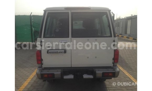 Buy Import Toyota Land Cruiser White Car in Import - Dubai in Kailahun Buy Import Toyota Land Cruiser White Car in Import - Dubai in Kailahun