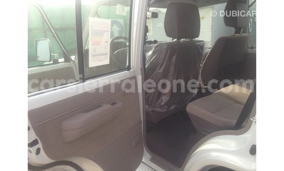 Buy Import Toyota Land Cruiser White Car in Import - Dubai in Kailahun Buy Import Toyota Land Cruiser White Car in Import - Dubai in Kailahun