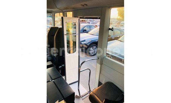 Buy Import Toyota Coaster White Car in Import - Dubai in Kailahun Buy Import Toyota Coaster White Car in Import - Dubai in Kailahun