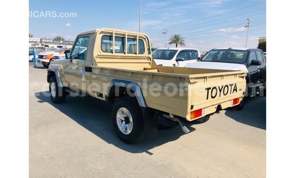 Buy Import Toyota Land Cruiser Beige Car in Import - Dubai in Kailahun Buy Import Toyota Land Cruiser Beige Car in Import - Dubai in Kailahun