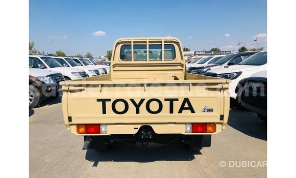 Buy Import Toyota Land Cruiser Beige Car in Import - Dubai in Kailahun Buy Import Toyota Land Cruiser Beige Car in Import - Dubai in Kailahun