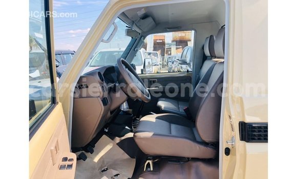 Buy Import Toyota Land Cruiser Beige Car in Import - Dubai in Kailahun Buy Import Toyota Land Cruiser Beige Car in Import - Dubai in Kailahun