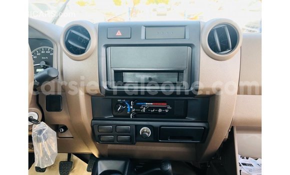 Buy Import Toyota Land Cruiser Beige Car in Import - Dubai in Kailahun Buy Import Toyota Land Cruiser Beige Car in Import - Dubai in Kailahun