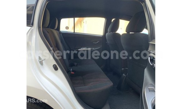 Buy Import Toyota Yaris White Car in Import - Dubai in Kailahun Buy Import Toyota Yaris White Car in Import - Dubai in Kailahun