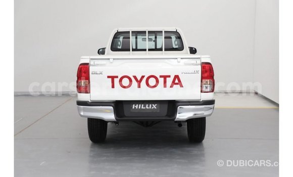 Buy Import Toyota Hilux White Car in Import - Dubai in Kailahun Buy Import Toyota Hilux White Car in Import - Dubai in Kailahun