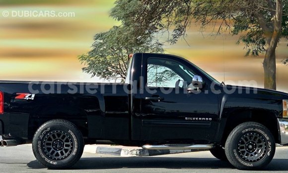 Buy Import Chevrolet Silverado Black Car in Import - Dubai in Kailahun Buy Import Chevrolet Silverado Black Car in Import - Dubai in Kailahun