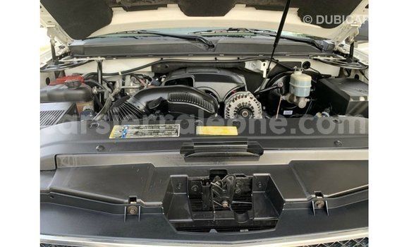 Buy Import Chevrolet Tahoe White Car in Import - Dubai in Kailahun Buy Import Chevrolet Tahoe White Car in Import - Dubai in Kailahun