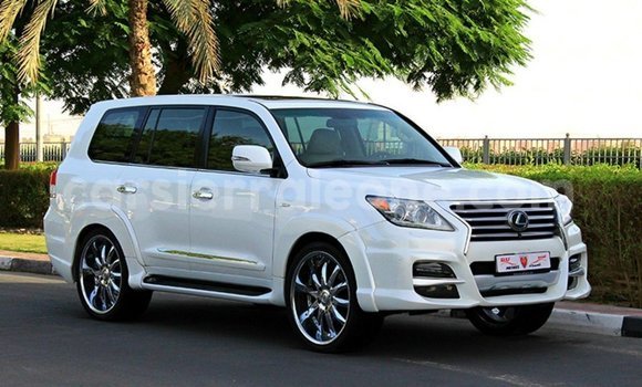 Buy Import Lexus LX White Car in Import - Dubai in Kailahun Buy Import Lexus LX White Car in Import - Dubai in Kailahun