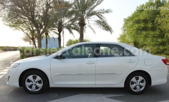 Buy Import Toyota Camry White Car in Import - Dubai in Kailahun Buy Import Toyota Camry White Car in Import - Dubai in Kailahun