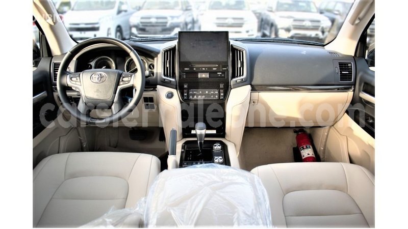 Big with watermark toyota land cruiser kailahun import dubai 6954