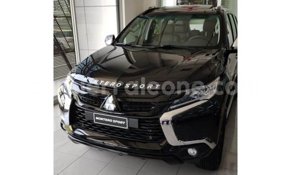 Buy Import Mitsubishi Montero Black Car in Import - Dubai in Kailahun