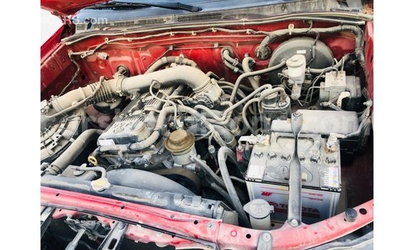 Acheter Import Voiture Toyota Hilux Rouge à Import - Dubai, Kailahun Acheter Import Voiture Toyota Hilux Rouge à Import - Dubai, Kailahun