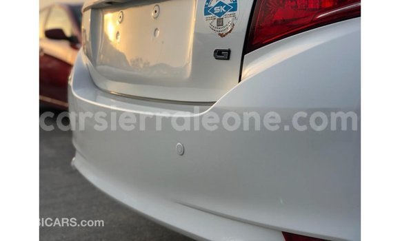 Buy Import Toyota Yaris White Car in Import - Dubai in Kailahun Buy Import Toyota Yaris White Car in Import - Dubai in Kailahun