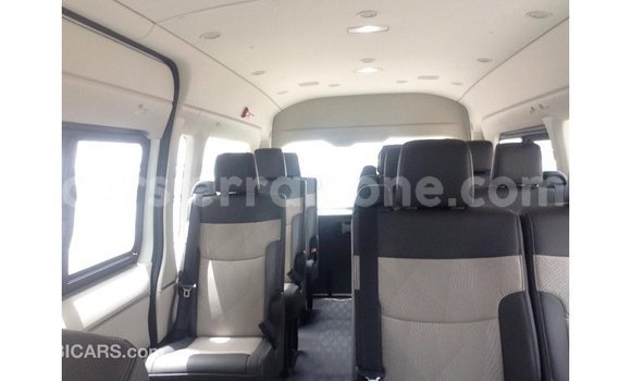 Buy Import Toyota Hiace White Car in Import - Dubai in Kailahun Buy Import Toyota Hiace White Car in Import - Dubai in Kailahun