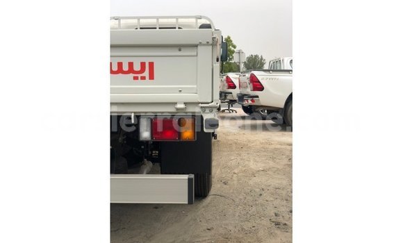 Buy Import Isuzu Rodeo White Car in Import - Dubai in Kailahun Buy Import Isuzu Rodeo White Car in Import - Dubai in Kailahun