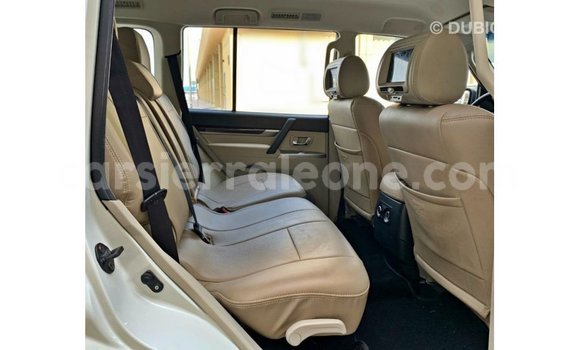 Buy Import Mitsubishi Pajero White Car in Import - Dubai in Kailahun Buy Import Mitsubishi Pajero White Car in Import - Dubai in Kailahun