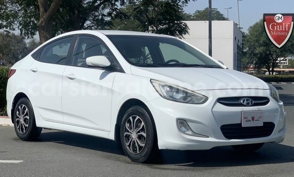 Buy Import Hyundai Accent White Car in Import - Dubai in Kailahun