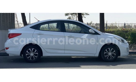 Buy Import Hyundai Accent White Car in Import - Dubai in Kailahun Buy Import Hyundai Accent White Car in Import - Dubai in Kailahun