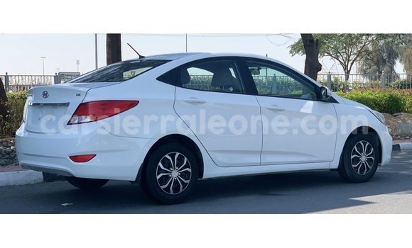 Buy Import Hyundai Accent White Car in Import - Dubai in Kailahun Buy Import Hyundai Accent White Car in Import - Dubai in Kailahun