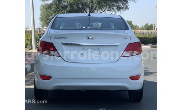 Buy Import Hyundai Accent White Car in Import - Dubai in Kailahun Buy Import Hyundai Accent White Car in Import - Dubai in Kailahun