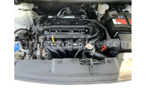 Buy Import Hyundai Accent White Car in Import - Dubai in Kailahun Buy Import Hyundai Accent White Car in Import - Dubai in Kailahun