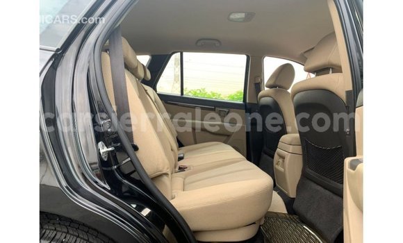 Buy Import Hyundai Santa Fe Black Car in Import - Dubai in Kailahun Buy Import Hyundai Santa Fe Black Car in Import - Dubai in Kailahun