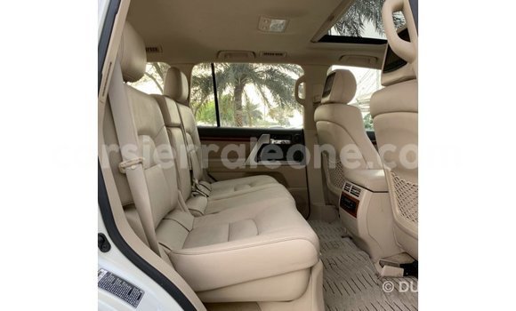 Buy Import Toyota Land Cruiser White Car in Import - Dubai in Kailahun Buy Import Toyota Land Cruiser White Car in Import - Dubai in Kailahun