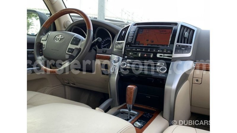 Big with watermark toyota land cruiser kailahun import dubai 7016