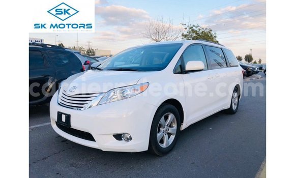 Buy Import Toyota Sienna White Car in Import - Dubai in Kailahun
