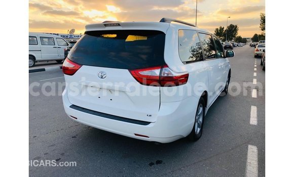 Buy Import Toyota Sienna White Car in Import - Dubai in Kailahun Buy Import Toyota Sienna White Car in Import - Dubai in Kailahun