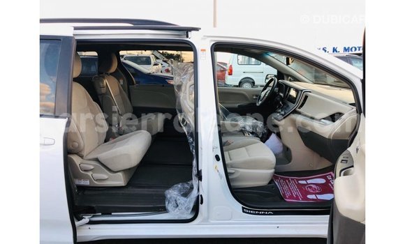 Buy Import Toyota Sienna White Car in Import - Dubai in Kailahun Buy Import Toyota Sienna White Car in Import - Dubai in Kailahun