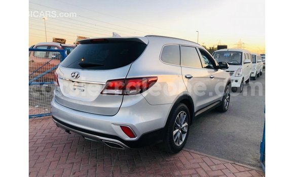Buy Import Hyundai Santa Fe Other Car in Import - Dubai in Kailahun Buy Import Hyundai Santa Fe Other Car in Import - Dubai in Kailahun