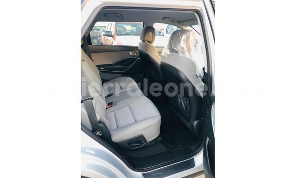 Buy Import Hyundai Santa Fe Other Car in Import - Dubai in Kailahun Buy Import Hyundai Santa Fe Other Car in Import - Dubai in Kailahun