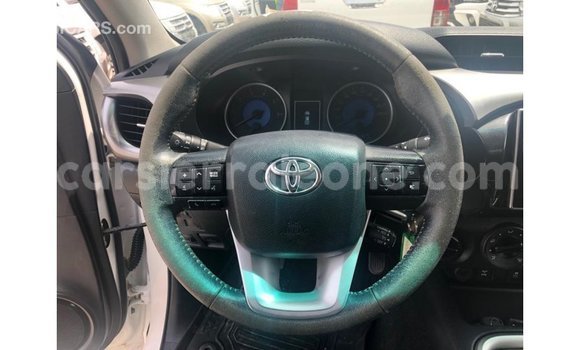 Buy Import Toyota Hilux White Car in Import - Dubai in Kailahun Buy Import Toyota Hilux White Car in Import - Dubai in Kailahun