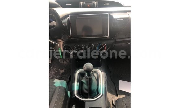 Buy Import Toyota Hilux White Car in Import - Dubai in Kailahun Buy Import Toyota Hilux White Car in Import - Dubai in Kailahun
