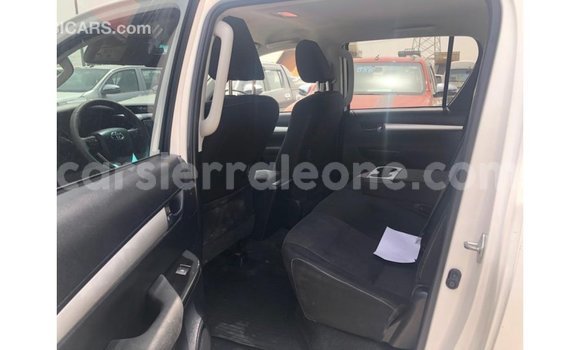 Buy Import Toyota Hilux White Car in Import - Dubai in Kailahun Buy Import Toyota Hilux White Car in Import - Dubai in Kailahun