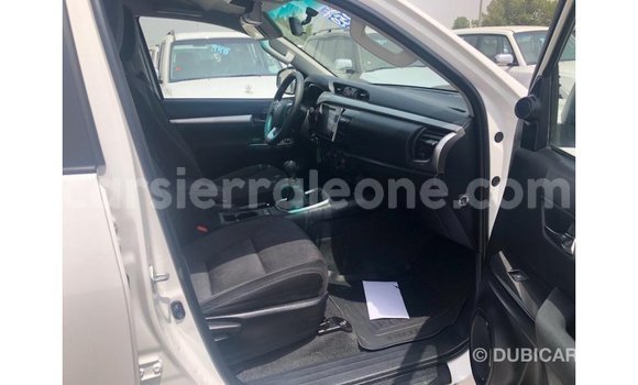 Buy Import Toyota Hilux White Car in Import - Dubai in Kailahun Buy Import Toyota Hilux White Car in Import - Dubai in Kailahun