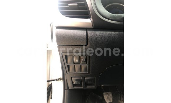 Buy Import Toyota Hilux White Car in Import - Dubai in Kailahun Buy Import Toyota Hilux White Car in Import - Dubai in Kailahun