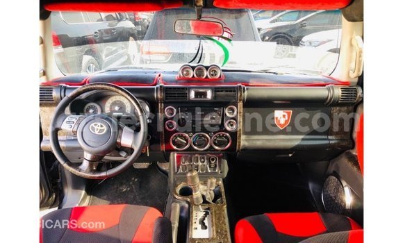 Buy Import Toyota FJ Cruiser Black Car in Import - Dubai in Kailahun Buy Import Toyota FJ Cruiser Black Car in Import - Dubai in Kailahun
