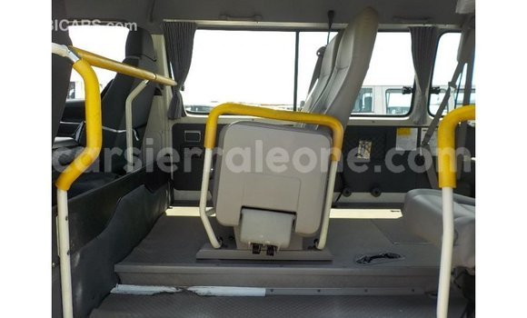 Buy Import Toyota Hiace White Car in Import - Dubai in Kailahun Buy Import Toyota Hiace White Car in Import - Dubai in Kailahun
