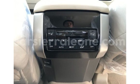 Buy Import Toyota Prado White Car in Import - Dubai in Kailahun Buy Import Toyota Prado White Car in Import - Dubai in Kailahun