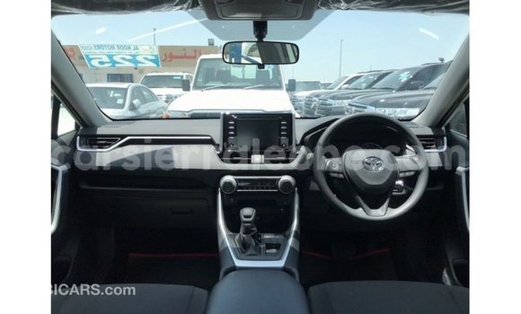 Buy Import Toyota 4Runner White Car in Import - Dubai in Kailahun Buy Import Toyota 4Runner White Car in Import - Dubai in Kailahun