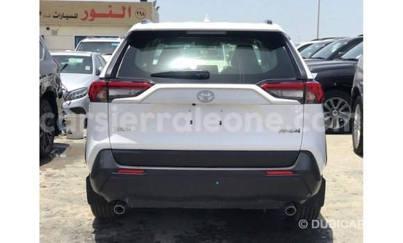 Buy Import Toyota 4Runner White Car in Import - Dubai in Kailahun Buy Import Toyota 4Runner White Car in Import - Dubai in Kailahun