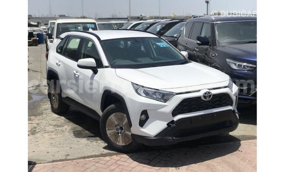 Buy Import Toyota 4Runner White Car in Import - Dubai in Kailahun Buy Import Toyota 4Runner White Car in Import - Dubai in Kailahun