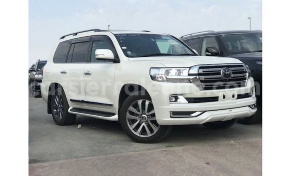 Buy Import Toyota Land Cruiser White Car in Import - Dubai in Kailahun